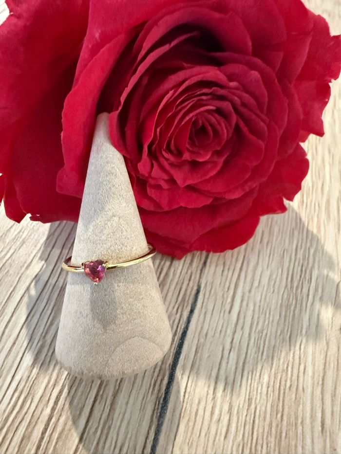 Bague dorée ajustable avec petit cœur rose en strass en acier inoxydable