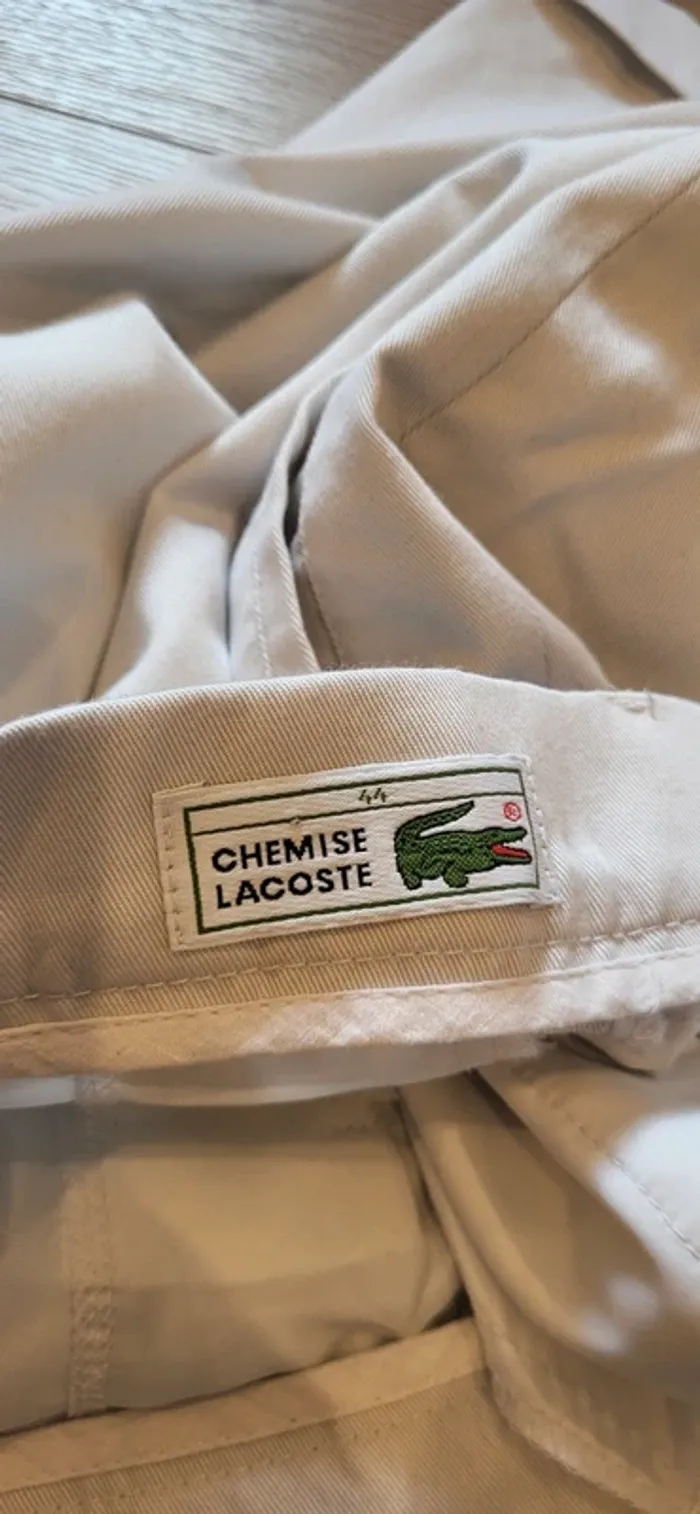 Bermuda homme Lacoste blanc taille 44 (taille petit, équiv. 38/M) - Très bon état - photo numéro 6