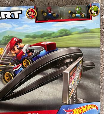 Circuit Hot Wheels Mario Kart – Neuf 🚗🍄