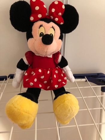 Peluche Minnie très jolie