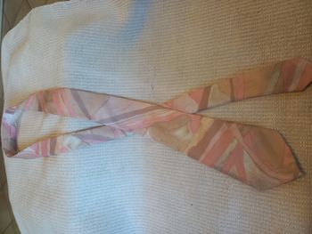 👔 Cravate vintage – Motifs abstraits – Tons poudrés