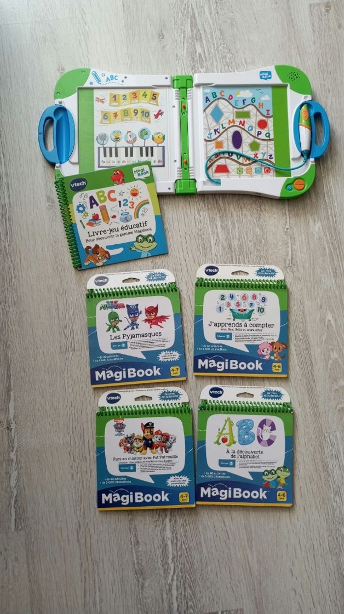 Magibook VTech et 4 livres jeux - photo numéro 2