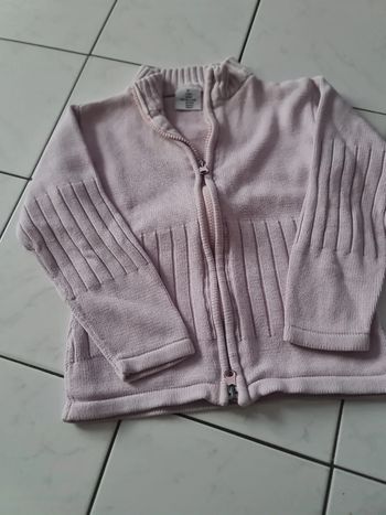 Gilet  rose clair ..