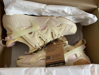 Nike Huarache  beige