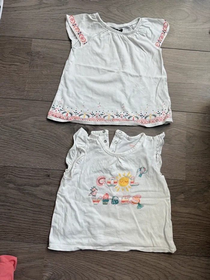 Lot 2 t shirt MC in extenso 18 mois