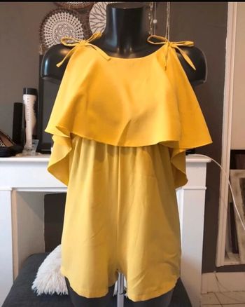 Combi short jaune Neuf Made un Italy