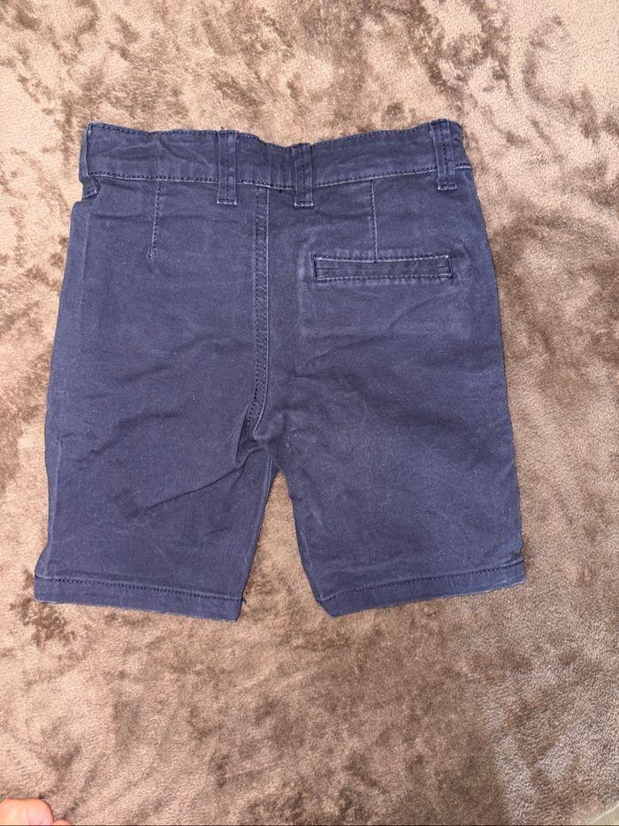 Lot de 3 vêtements garçons taille 4 ans en très bon état - photo numéro 6