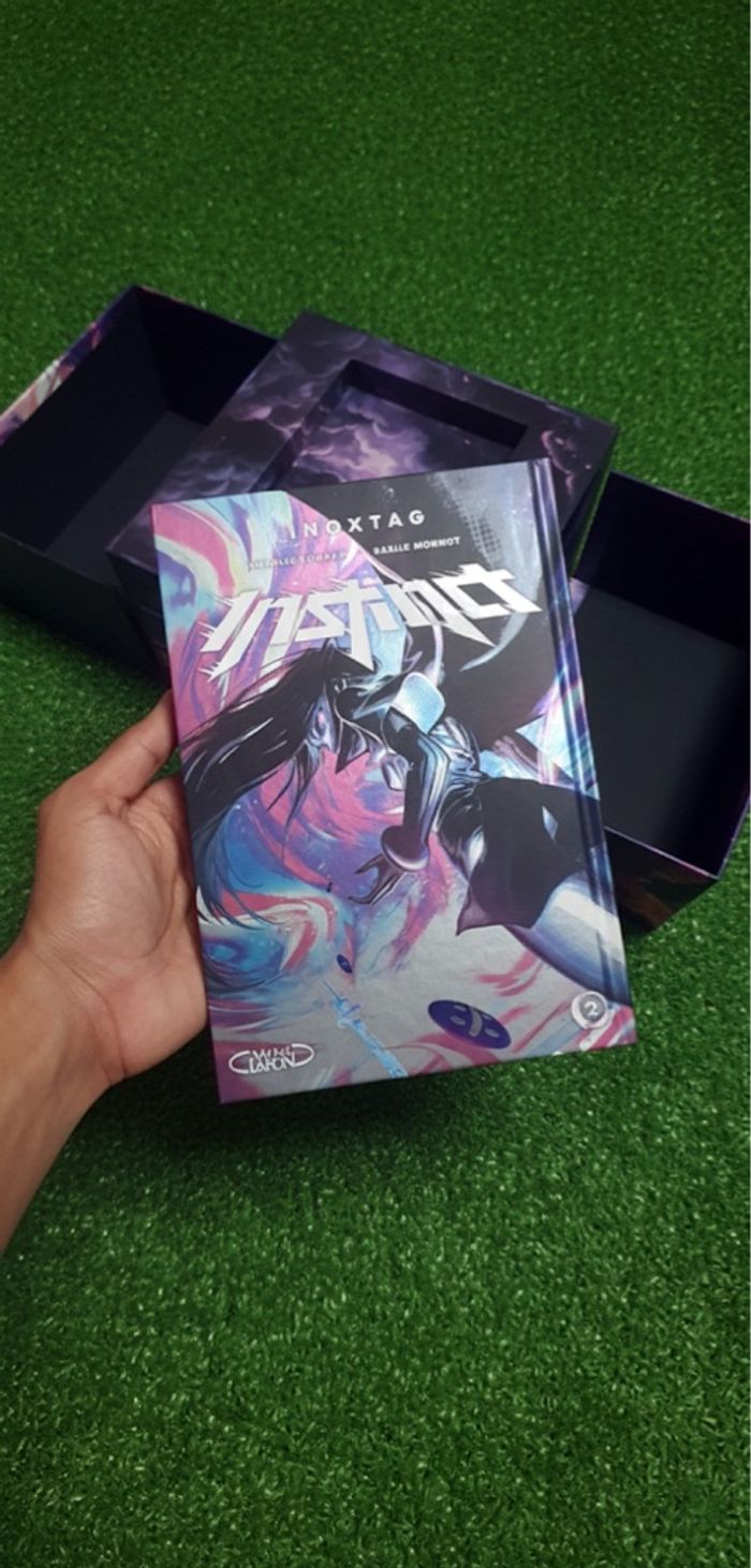 Box Inoxtag Collector Instinct – Tome 2 – Edition Limitée – Pack Collector Complet - photo numéro 4