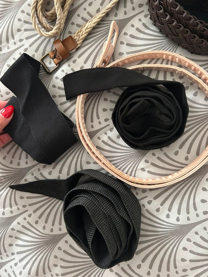 Lot ceinture T42-44 - photo numéro 4