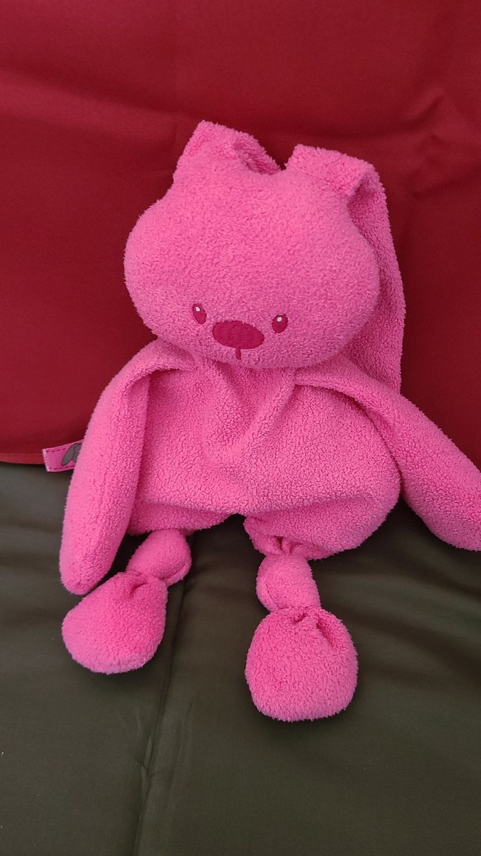 Doudou semi plat lapin NATTOU rose noeuds 35 cm