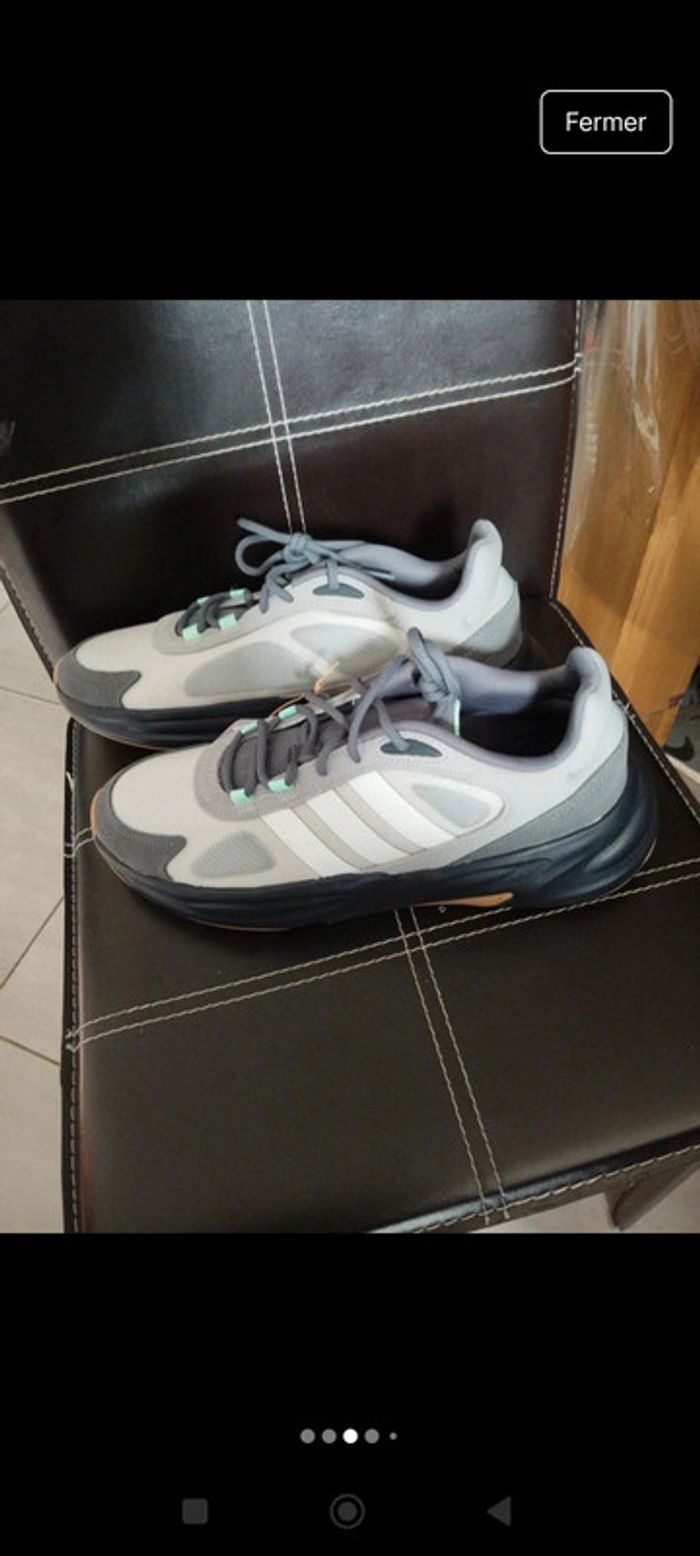Basket adidas 44,5 - photo numéro 3