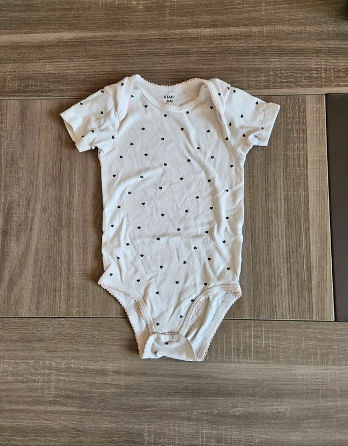 Lot bodies manches courtes 36 mois - photo numéro 9
