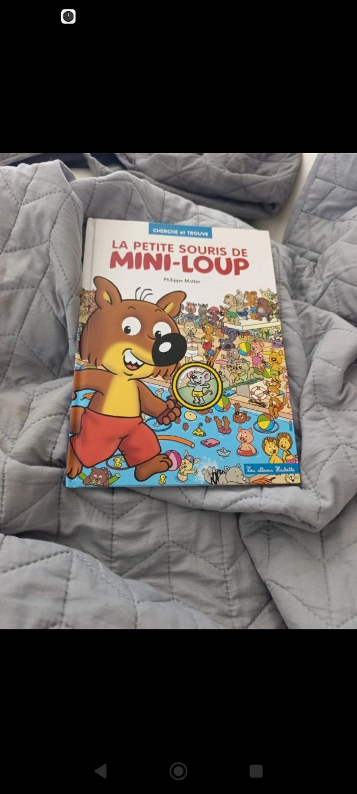 Livre mini loup