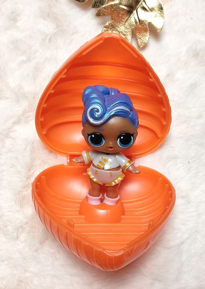 ⭐Poupée LOL surprise coulour change Bubbly Captain BB⭐ - photo numéro 3