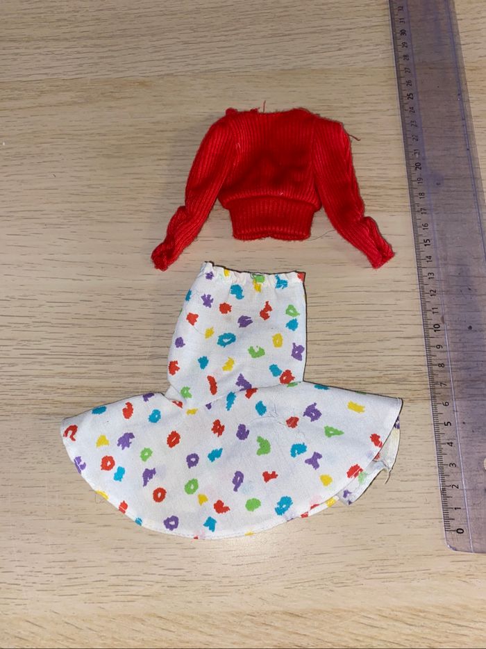 Barbie poupée Mattel bright and breezy 1987 pull rouge jupe - photo numéro 2