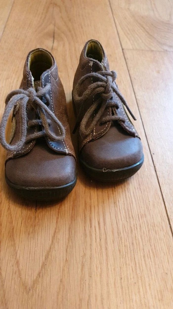 Chaussures 1er pas T 19 - photo numéro 4