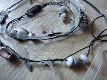 decoration à suspendre rideau 1 mètres noir gris TBE