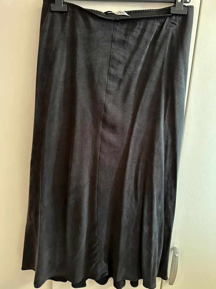 Jupe mi longue Zara - photo numéro 2