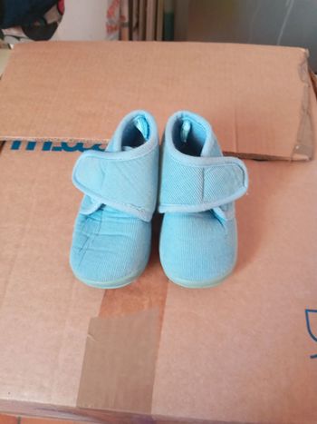 Chaussons pointure 18