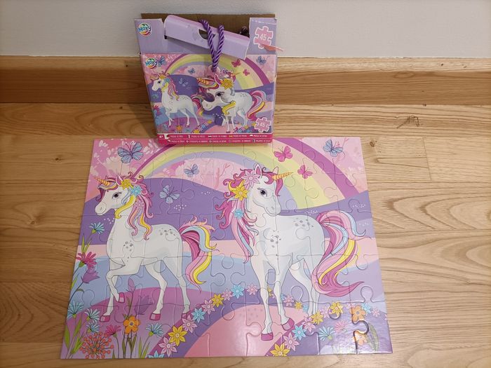 Puzzle licorne 45 pièces dès 4 ans Moxy très bon état