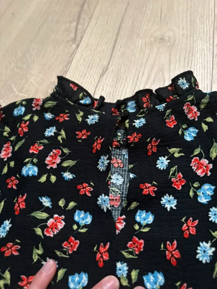 Robe noir à fleur - photo numéro 5