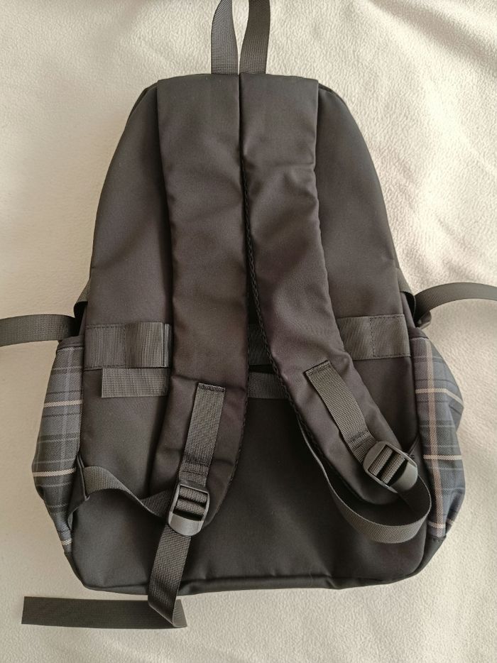 🌸 Sac à dos - Stitch 🌸 - photo numéro 2