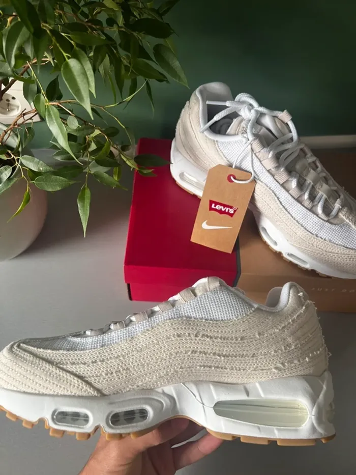 Nike Air Max 95 x Levi’s beige - photo numéro 2