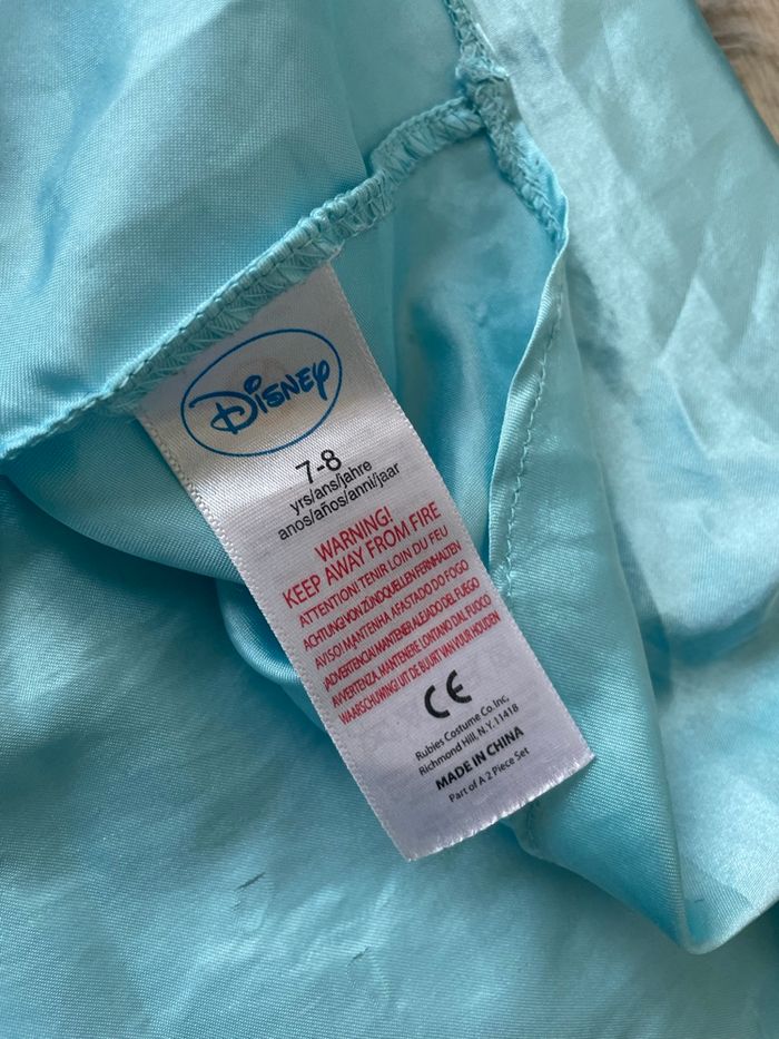 Déguisement Elsa la reine des neiges - taille 7/8 - photo numéro 8