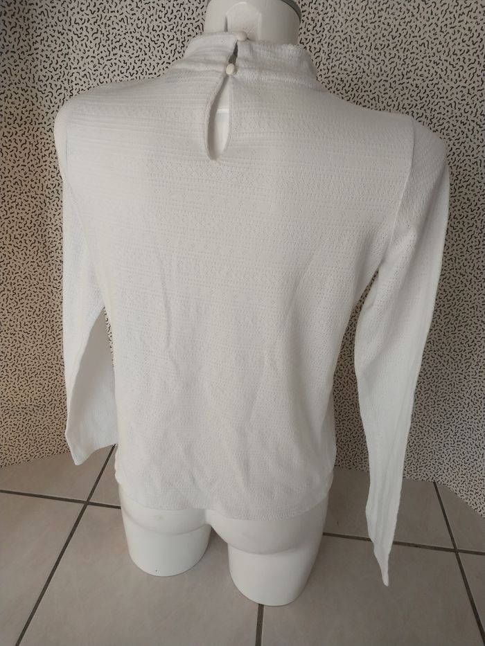 Haut blanc manches longues Kiabi – Taille M - photo numéro 4