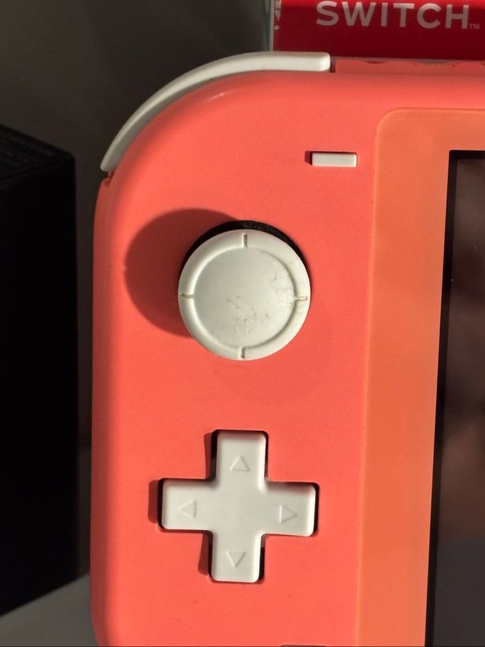 Nintendo switch lite corail animal crossing - photo numéro 7