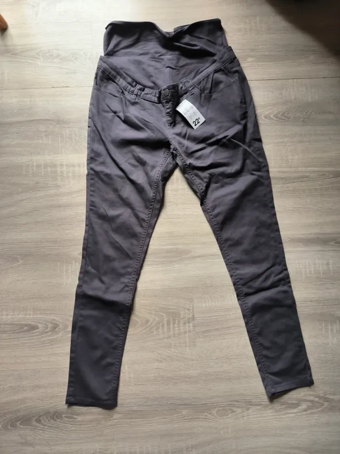 Pantalon jean de grossesse gris