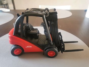 Chariot élévateur linde