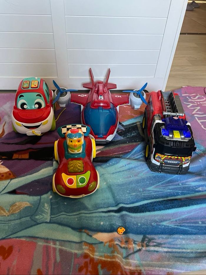 Lot de jouets - photo numéro 2