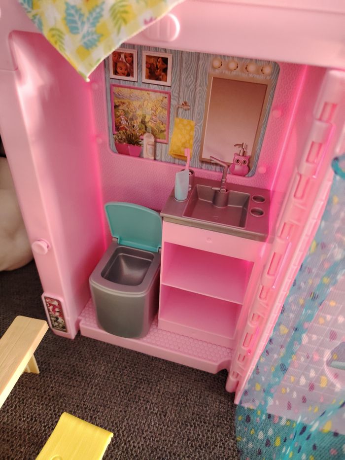 Camion camping car barbie - photo numéro 6