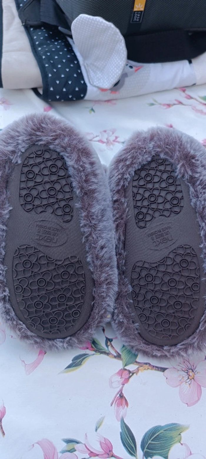 Paire de chaussons chauds Next 23 - photo numéro 4