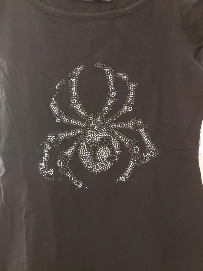 Lot de 2 tee-shirts et pantacourt fille 14 ans - photo numéro 2