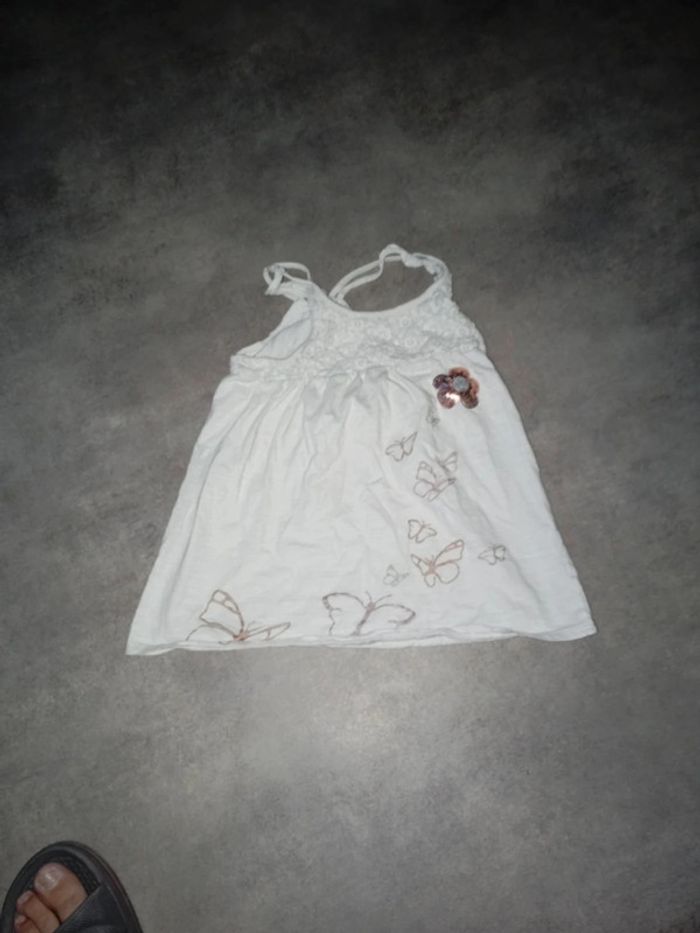 Haut a fine bretelle