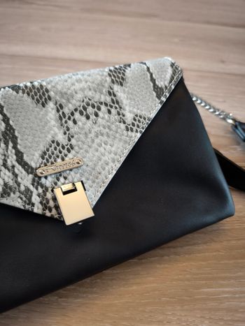 Pochette bandoulière Kaporal Neuve