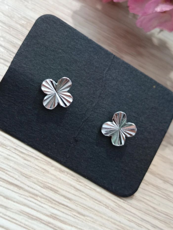 Boucles d'oreilles trèfle ciselé argent 925 - photo numéro 2