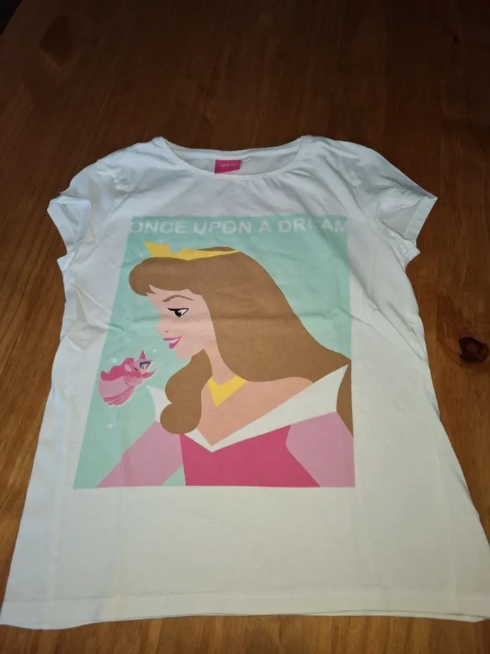 T-shirt La belle au bois dormant 10 ans