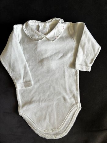 Body bonpoint brodé main 