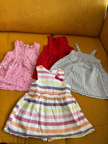 Lot de 4 robes 6 mois 