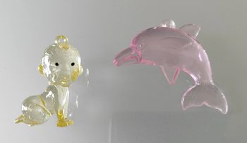 Lot 2 figurines avec accroche