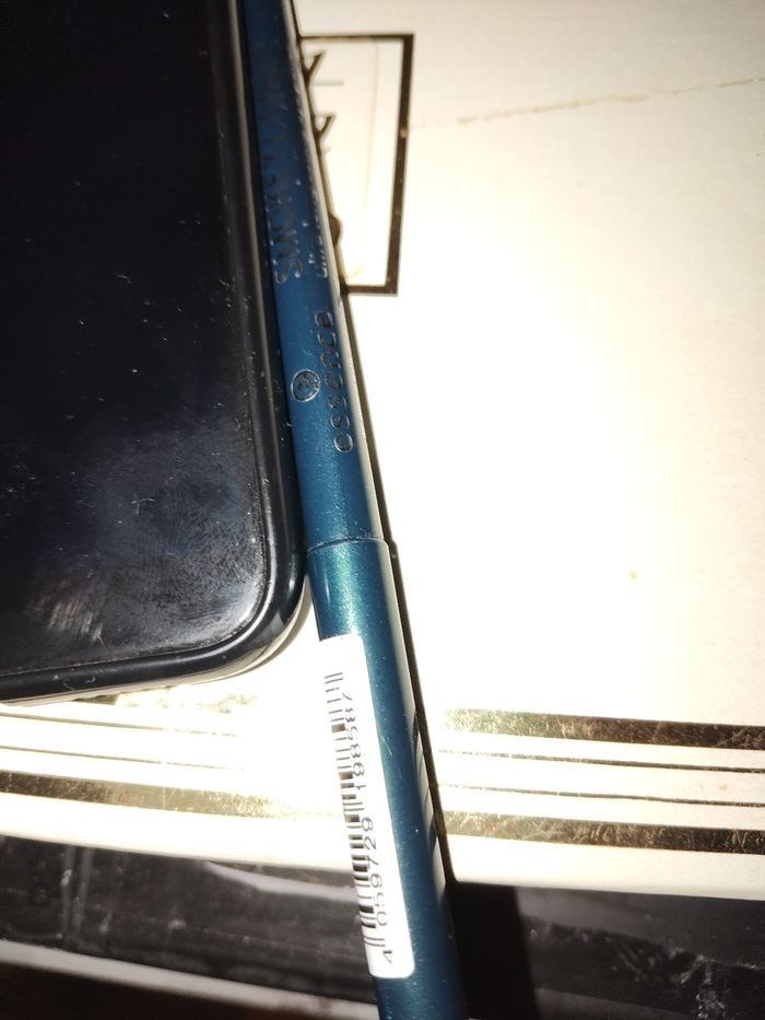 Crayon neuf SMOKEY CRYSTAL WATERPROOF - photo numéro 3