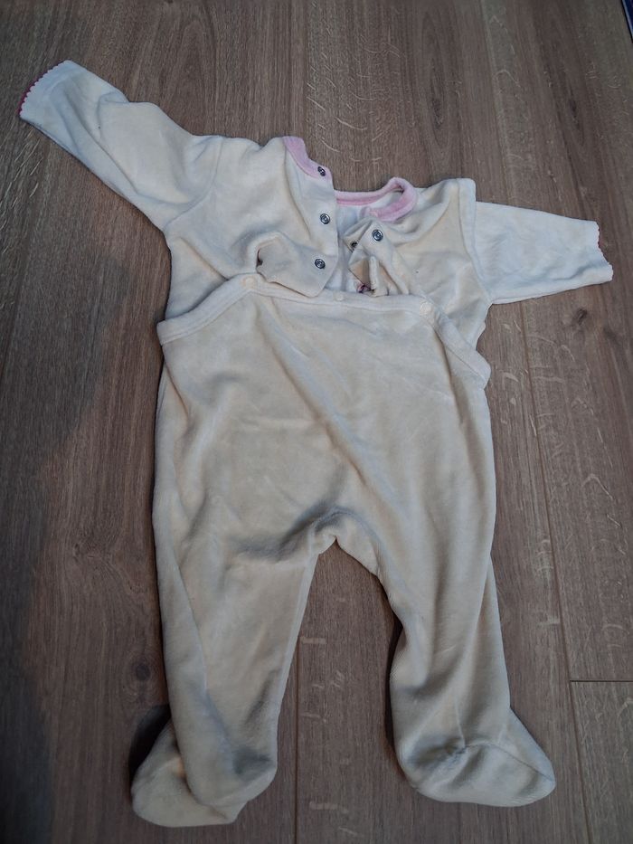 Lot de  5 pyjamas bébé - photo numéro 9