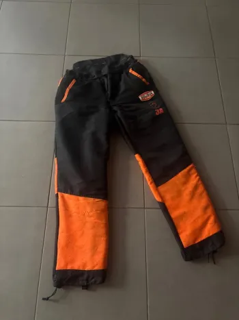 Pantalon bûcheronnage