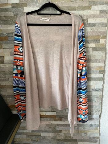 Gilet très Leger manche longue couleur beige taille 38/M