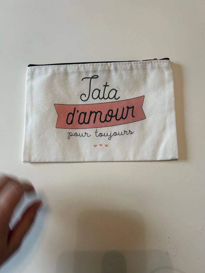 Pochette / Trousse à maquillage NEUVE à offrir à votre tante / tata
