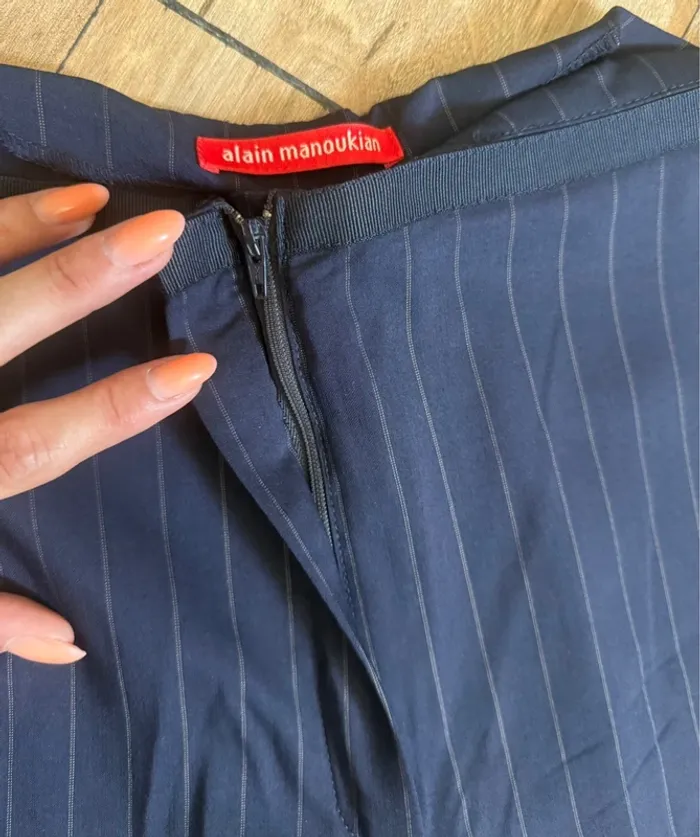 Pantalon Alain Manoukian – Taille 38 – Bleu marine rayé blanc - photo numéro 6