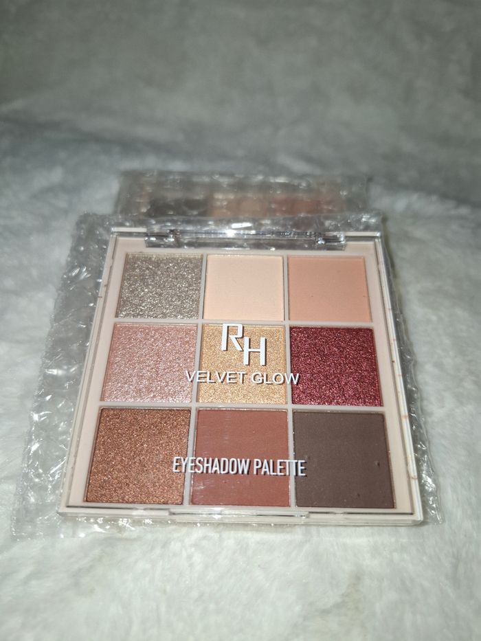 RealHer Lot de 2 palettes Eyeshadow Velvet Glow - photo numéro 3